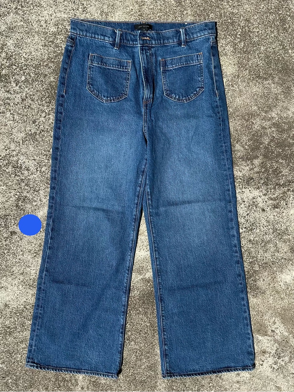 Ann Taylor Medium Blue Denim Jeans with Contrast Stitching Size 12 - Picture 1 of 4